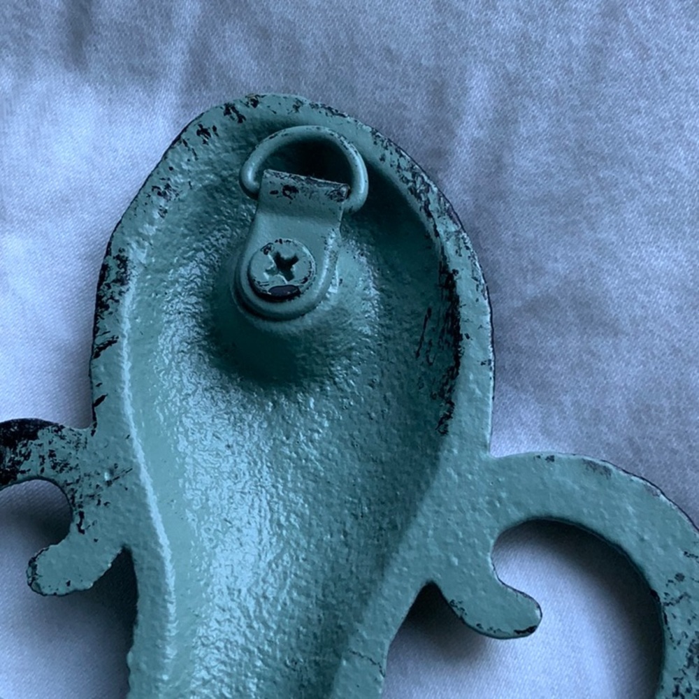 Octopus Hanger - Picture 3 of 4